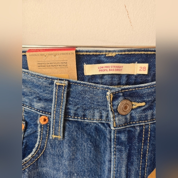 LEVI'S LOW PRO STRAIGHT Blue Mid Rise Distressed Jeans Denim Size 28x31 - Picture 3 of 9